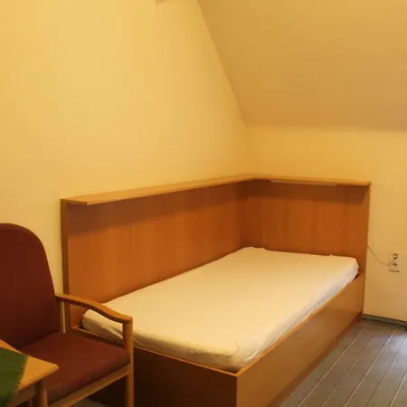 イン Gaestehaus Der Polizei