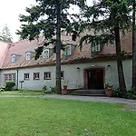 Gaestehaus Der Polizei Inn