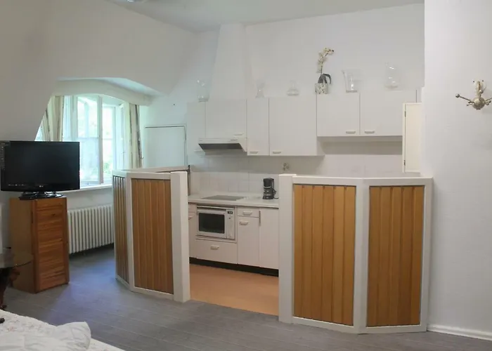 Gaestehaus Der Polizei Kro 3*